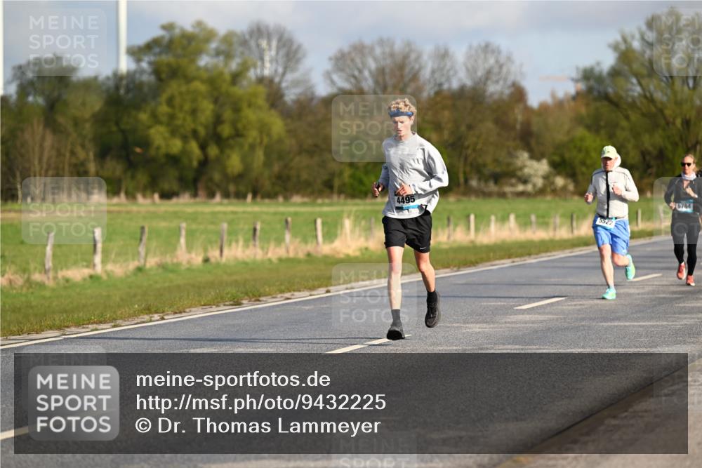 12.04.2026 - 45. Internationalen Wilhelmsburger Insellauf Dr. Thomas Lammeyer http://msf.ph/oto/9432225 12.04.2026 09:14:17 Laufen 4495, 5522, 5764 meine-sportfotos.de