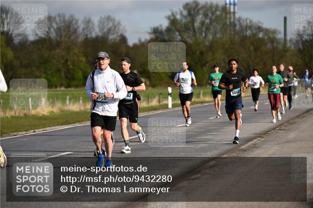 12.04.2026 - 45. Internationalen Wilhelmsburger Insellauf Dr. Thomas Lammeyer http://msf.ph/oto/9432280 12.04.2026 09:14:28 Laufen 558, 92, 3905, 1, 617009, 5812 meine-sportfotos.de