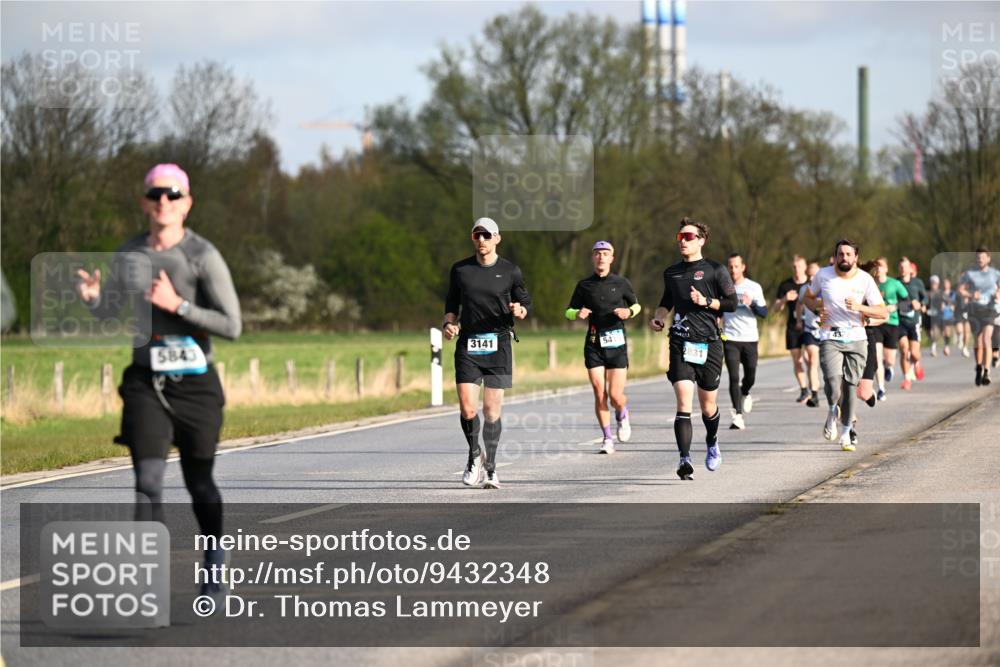 12.04.2026 - 45. Internationalen Wilhelmsburger Insellauf Dr. Thomas Lammeyer http://msf.ph/oto/9432348 12.04.2026 09:14:40 Laufen 3141, 5843, 2831, 43 meine-sportfotos.de