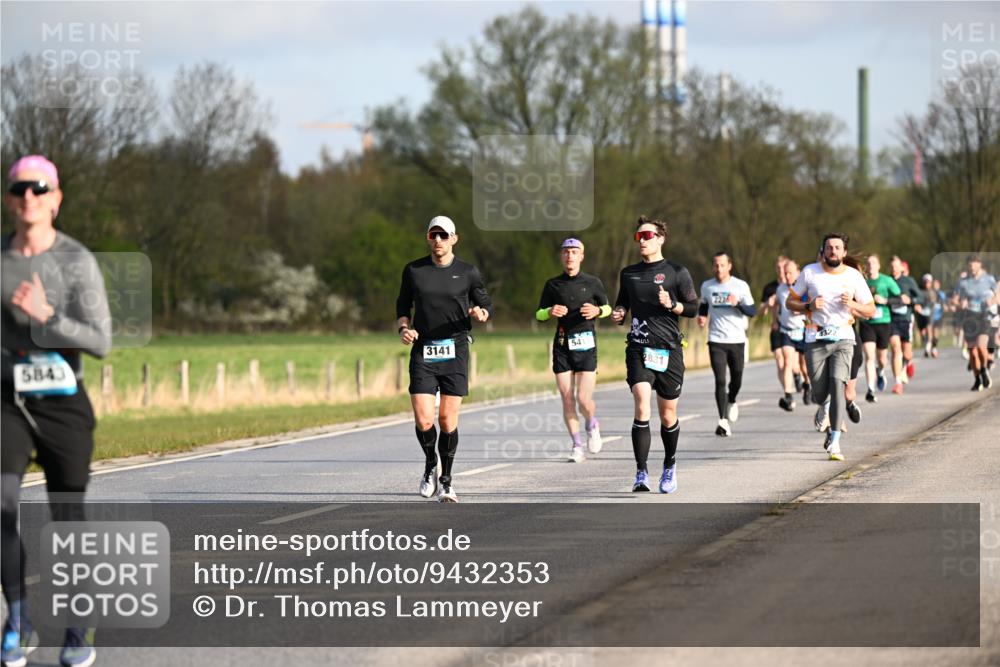 12.04.2026 - 45. Internationalen Wilhelmsburger Insellauf Dr. Thomas Lammeyer http://msf.ph/oto/9432353 12.04.2026 09:14:40 Laufen 5843, 3141, 541, 2831, 432 meine-sportfotos.de