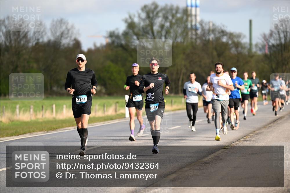 12.04.2026 - 45. Internationalen Wilhelmsburger Insellauf Dr. Thomas Lammeyer http://msf.ph/oto/9432364 12.04.2026 09:14:42 Laufen 3141, 541, 2831 meine-sportfotos.de