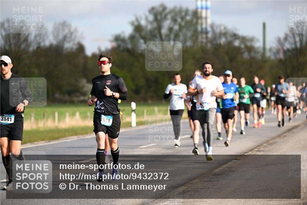 12.04.2026 - 45. Internationalen Wilhelmsburger Insellauf Dr. Thomas Lammeyer http://msf.ph/oto/9432372 12.04.2026 09:14:44 Laufen 3141, 2831 meine-sportfotos.de