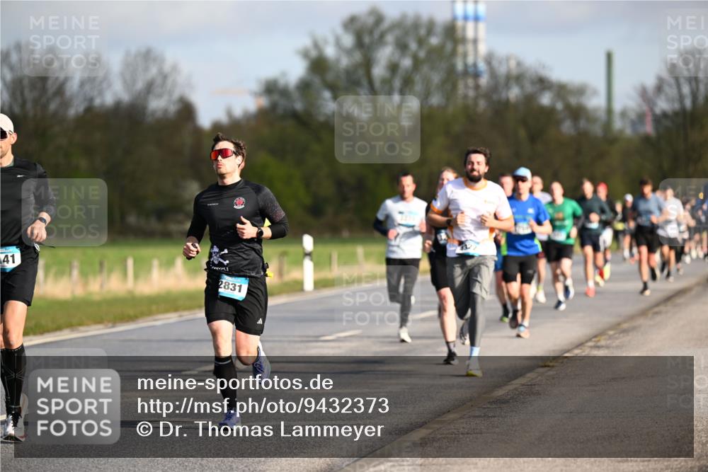 12.04.2026 - 45. Internationalen Wilhelmsburger Insellauf Dr. Thomas Lammeyer http://msf.ph/oto/9432373 12.04.2026 09:14:44 Laufen 41, 2831 meine-sportfotos.de