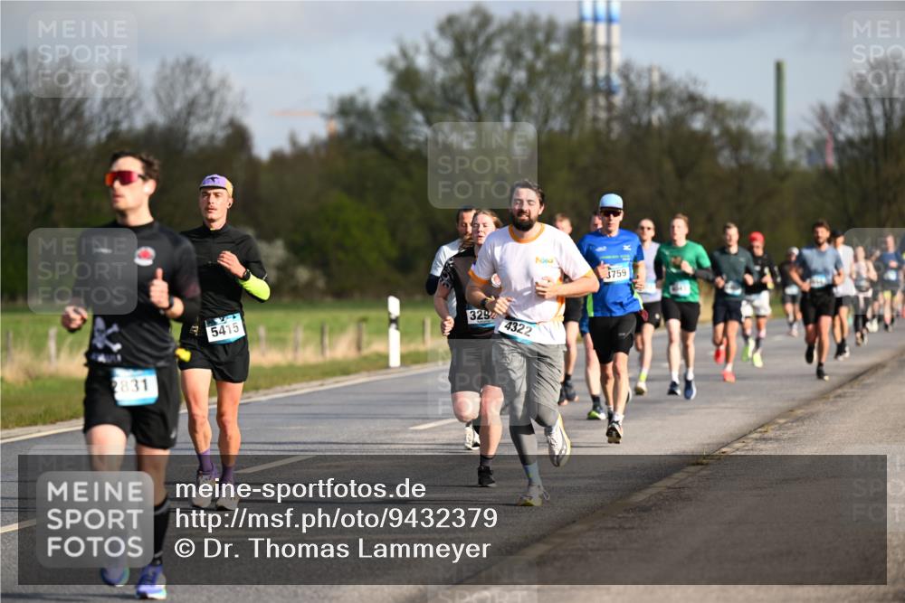 12.04.2026 - 45. Internationalen Wilhelmsburger Insellauf Dr. Thomas Lammeyer http://msf.ph/oto/9432379 12.04.2026 09:14:45 Laufen 2831, 3292, 5415, 4322, 3759 meine-sportfotos.de