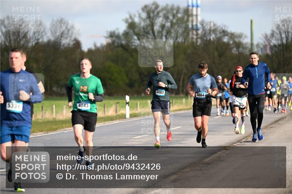 12.04.2026 - 45. Internationalen Wilhelmsburger Insellauf Dr. Thomas Lammeyer http://msf.ph/oto/9432426 12.04.2026 09:14:52 Laufen 5331, 4043, 4883, 4884, 29 meine-sportfotos.de