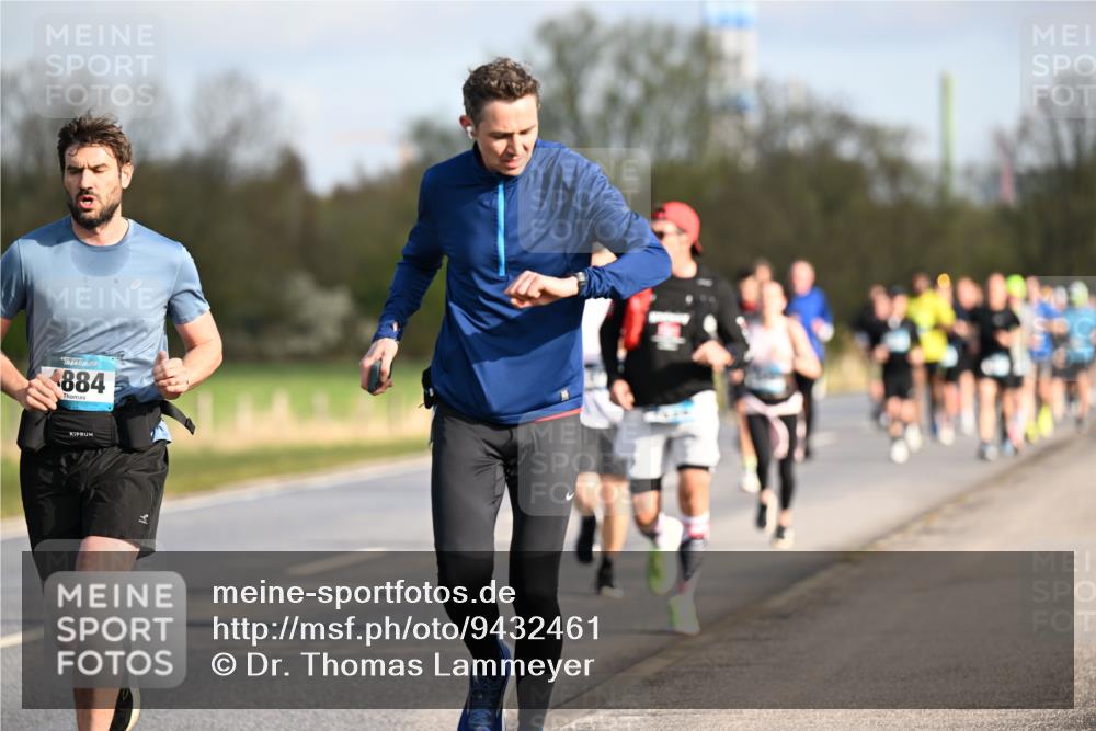 12.04.2026 - 45. Internationalen Wilhelmsburger Insellauf Dr. Thomas Lammeyer http://msf.ph/oto/9432461 12.04.2026 09:14:58 Laufen 4884 meine-sportfotos.de