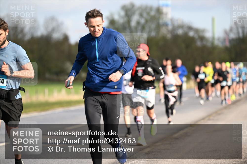 12.04.2026 - 45. Internationalen Wilhelmsburger Insellauf Dr. Thomas Lammeyer http://msf.ph/oto/9432463 12.04.2026 09:14:58 Laufen 4 meine-sportfotos.de