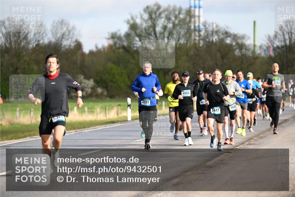 12.04.2026 - 45. Internationalen Wilhelmsburger Insellauf Dr. Thomas Lammeyer http://msf.ph/oto/9432501 12.04.2026 09:15:04 Laufen 4521, 4050, 4000, 3447, 3605, 38, 493, 3144 meine-sportfotos.de