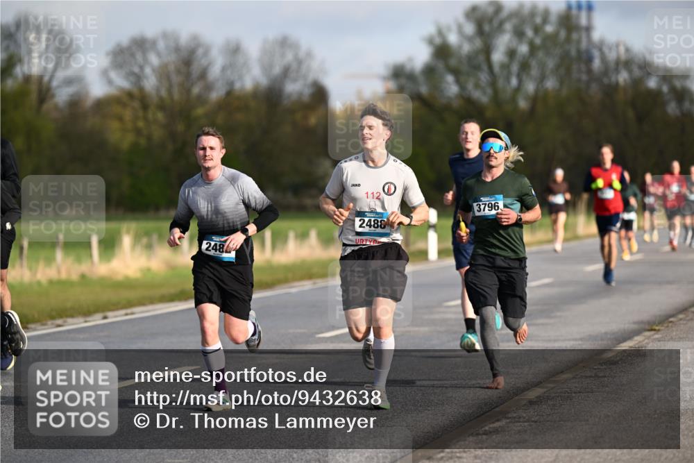 12.04.2026 - 45. Internationalen Wilhelmsburger Insellauf Dr. Thomas Lammeyer http://msf.ph/oto/9432638 12.04.2026 09:15:33 Laufen 248, 112, 2488, 3796 meine-sportfotos.de