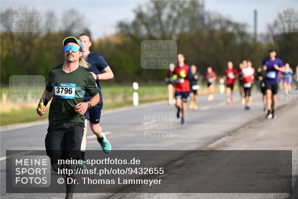 12.04.2026 - 45. Internationalen Wilhelmsburger Insellauf Dr. Thomas Lammeyer http://msf.ph/oto/9432655 12.04.2026 09:15:36 Laufen 3796 meine-sportfotos.de