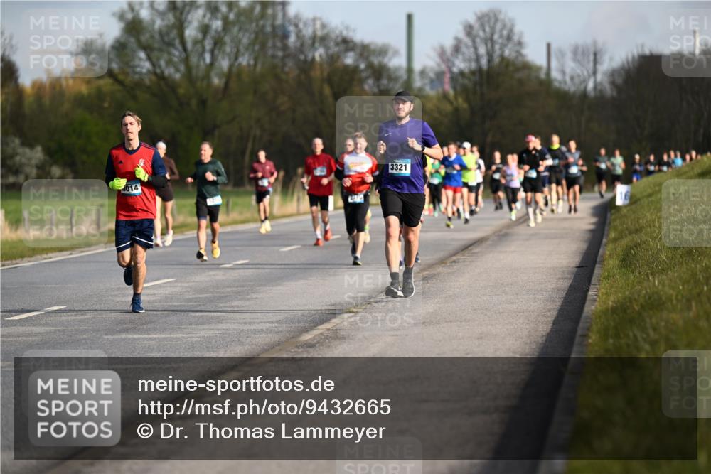 12.04.2026 - 45. Internationalen Wilhelmsburger Insellauf Dr. Thomas Lammeyer http://msf.ph/oto/9432665 12.04.2026 09:15:38 Laufen 3014, 3321 meine-sportfotos.de