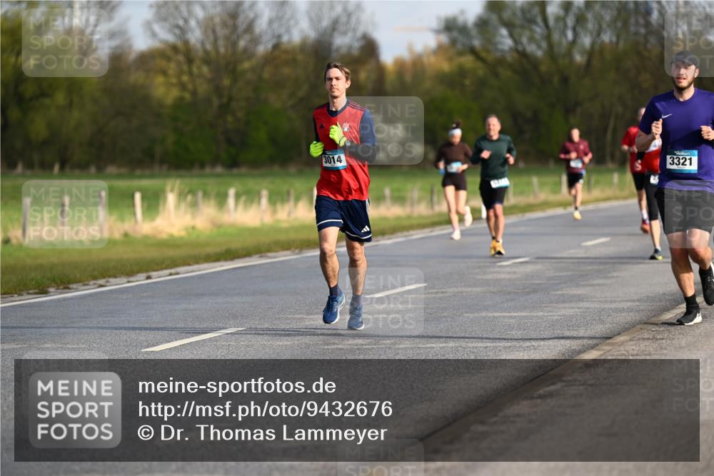 12.04.2026 - 45. Internationalen Wilhelmsburger Insellauf Dr. Thomas Lammeyer http://msf.ph/oto/9432676 12.04.2026 09:15:40 Laufen 3014, 3321 meine-sportfotos.de