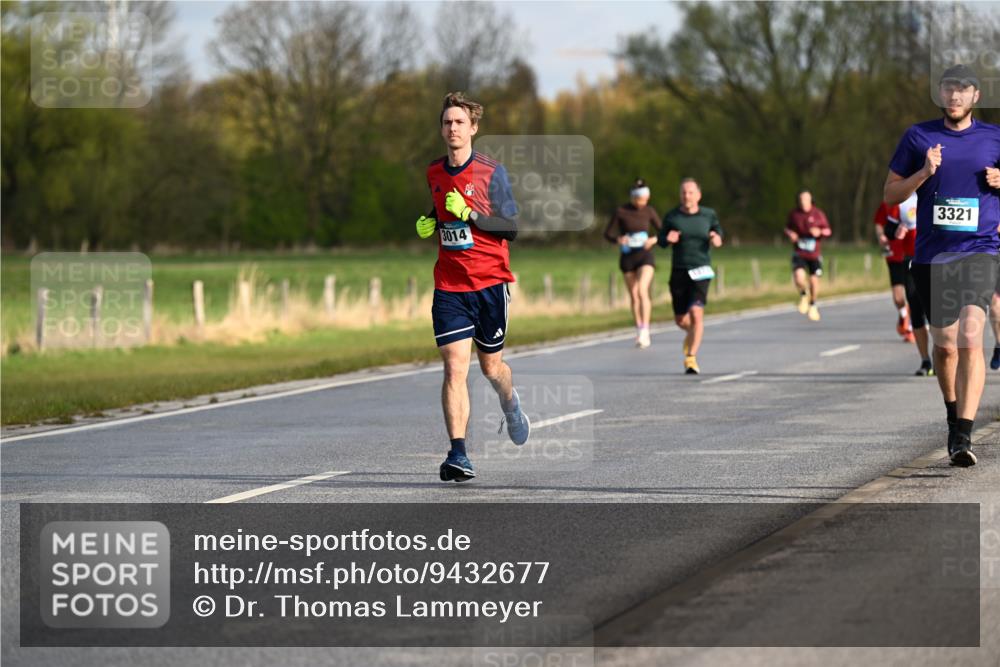 12.04.2026 - 45. Internationalen Wilhelmsburger Insellauf Dr. Thomas Lammeyer http://msf.ph/oto/9432677 12.04.2026 09:15:40 Laufen 3014, 3321 meine-sportfotos.de