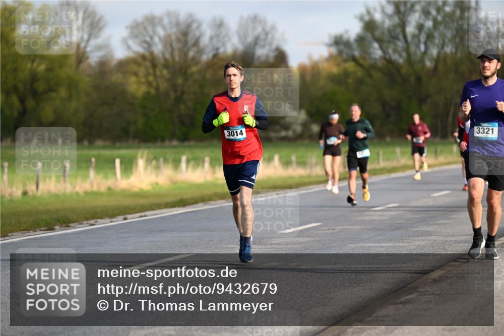 12.04.2026 - 45. Internationalen Wilhelmsburger Insellauf Dr. Thomas Lammeyer http://msf.ph/oto/9432679 12.04.2026 09:15:41 Laufen 3014, 3321 meine-sportfotos.de