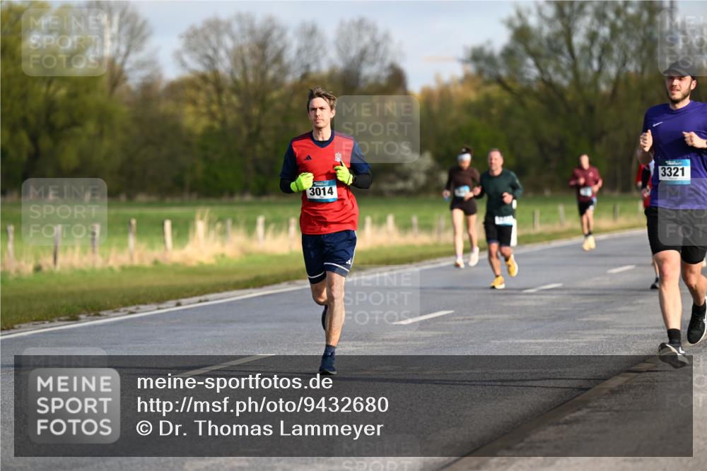 12.04.2026 - 45. Internationalen Wilhelmsburger Insellauf Dr. Thomas Lammeyer http://msf.ph/oto/9432680 12.04.2026 09:15:41 Laufen 3014, 3321 meine-sportfotos.de