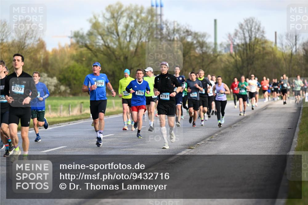 12.04.2026 - 45. Internationalen Wilhelmsburger Insellauf Dr. Thomas Lammeyer http://msf.ph/oto/9432716 12.04.2026 09:15:49 Laufen 2568, 2537, 042, 2048, 2472, 3629, 4787 meine-sportfotos.de