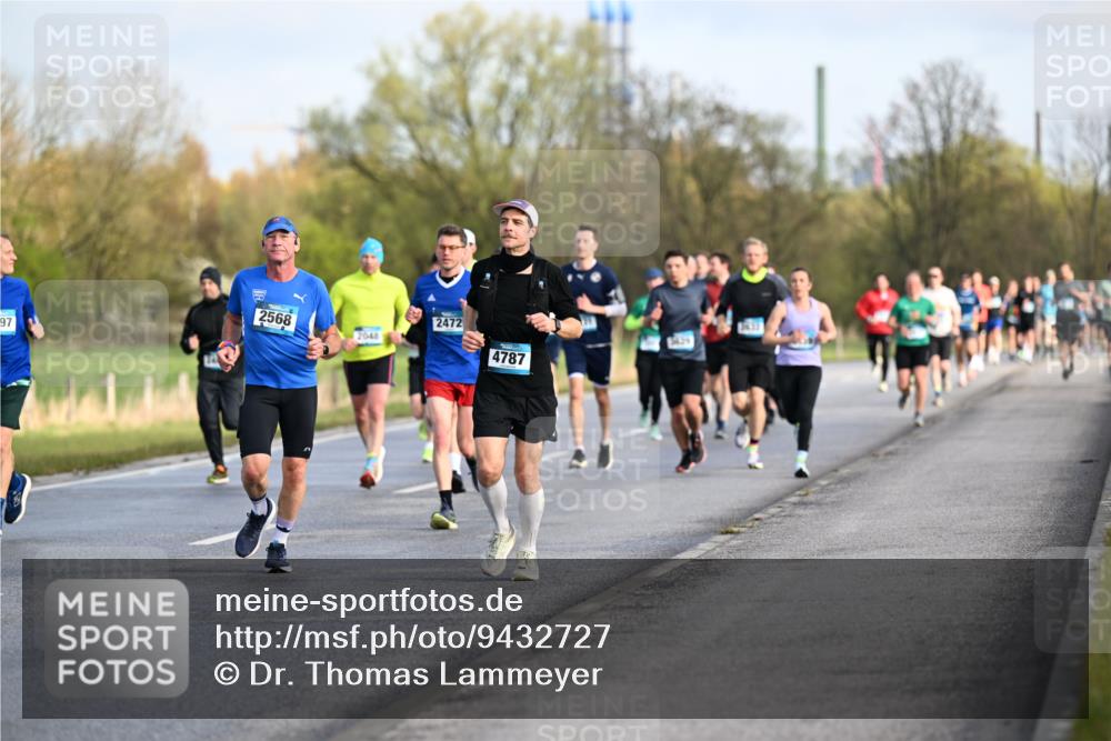12.04.2026 - 45. Internationalen Wilhelmsburger Insellauf Dr. Thomas Lammeyer http://msf.ph/oto/9432727 12.04.2026 09:15:51 Laufen 97, 2568, 2048, 2472, 4787 meine-sportfotos.de