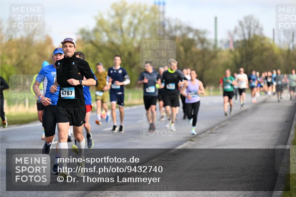 12.04.2026 - 45. Internationalen Wilhelmsburger Insellauf Dr. Thomas Lammeyer http://msf.ph/oto/9432740 12.04.2026 09:15:53 Laufen 4787 meine-sportfotos.de