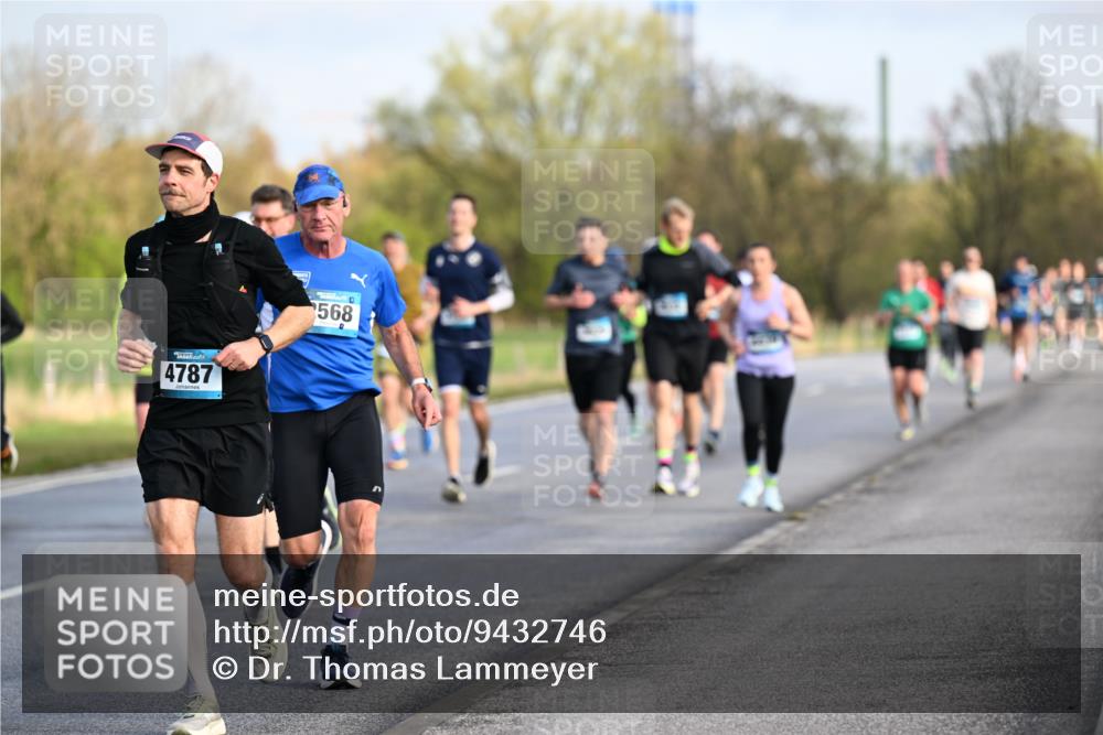 12.04.2026 - 45. Internationalen Wilhelmsburger Insellauf Dr. Thomas Lammeyer http://msf.ph/oto/9432746 12.04.2026 09:15:54 Laufen 4787, 568 meine-sportfotos.de