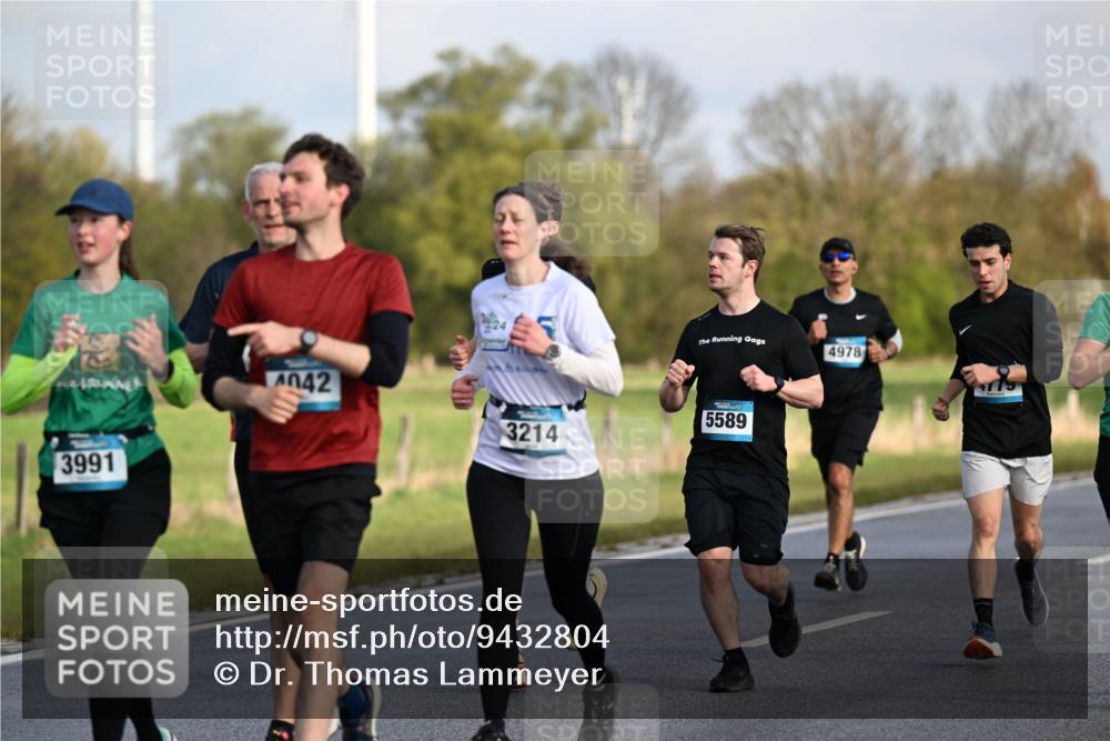 12.04.2026 - 45. Internationalen Wilhelmsburger Insellauf Dr. Thomas Lammeyer http://msf.ph/oto/9432804 12.04.2026 09:16:05 Laufen 3991, 042, 3214, 5589, 4978 meine-sportfotos.de