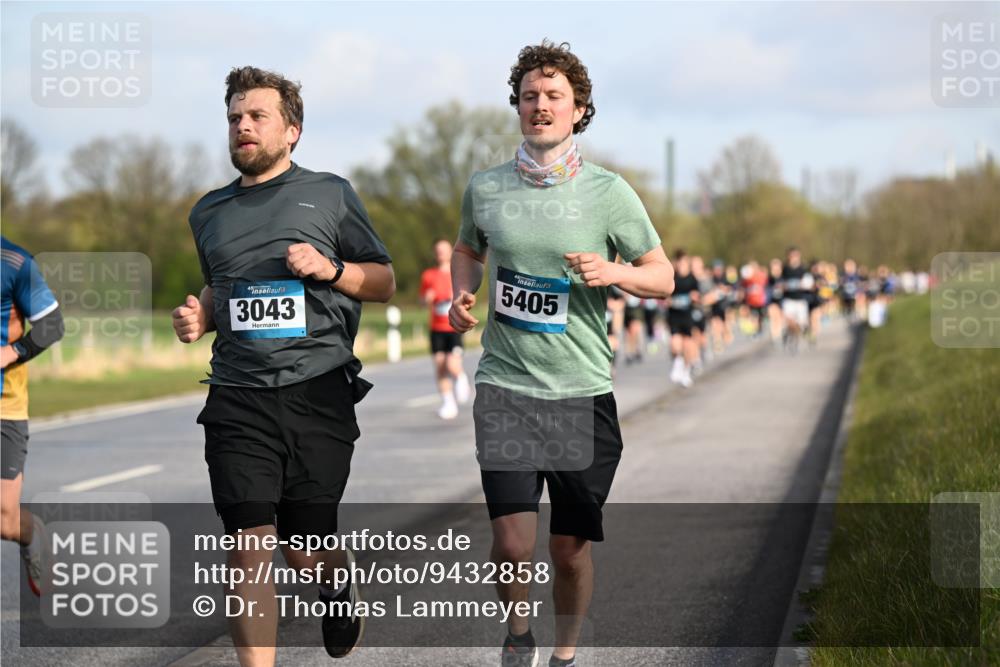 12.04.2026 - 45. Internationalen Wilhelmsburger Insellauf Dr. Thomas Lammeyer http://msf.ph/oto/9432858 12.04.2026 09:16:16 Laufen 3043, 5405 meine-sportfotos.de