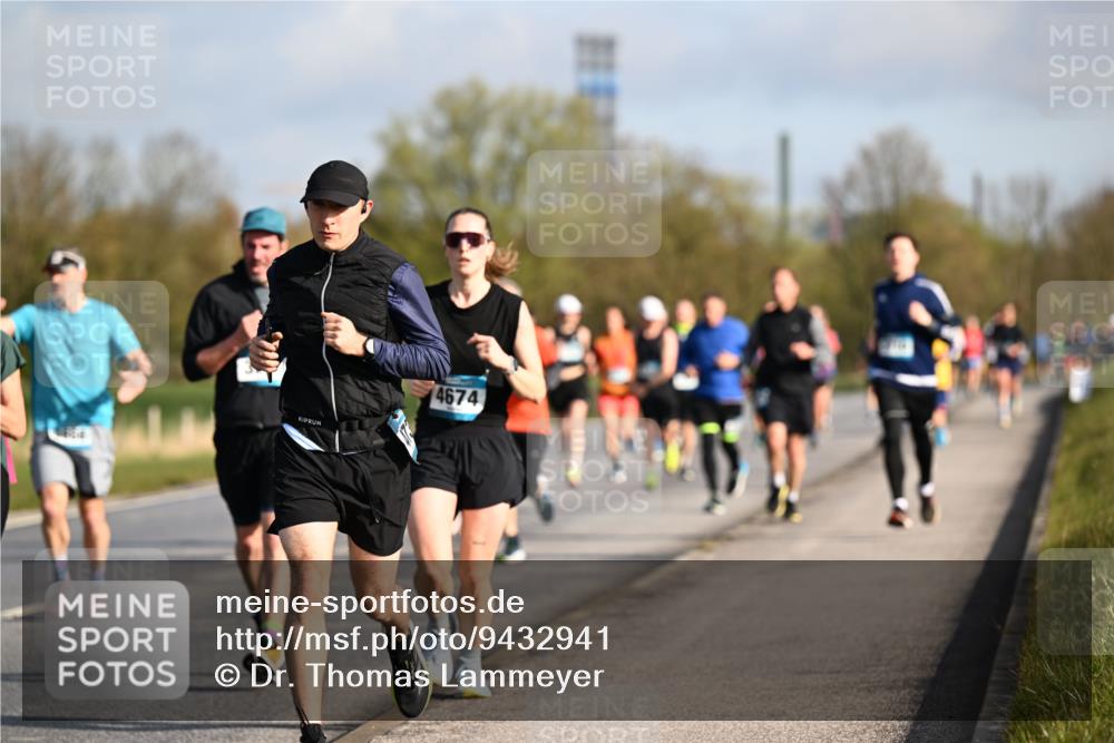 12.04.2026 - 45. Internationalen Wilhelmsburger Insellauf Dr. Thomas Lammeyer http://msf.ph/oto/9432941 12.04.2026 09:16:32 Laufen 4674 meine-sportfotos.de