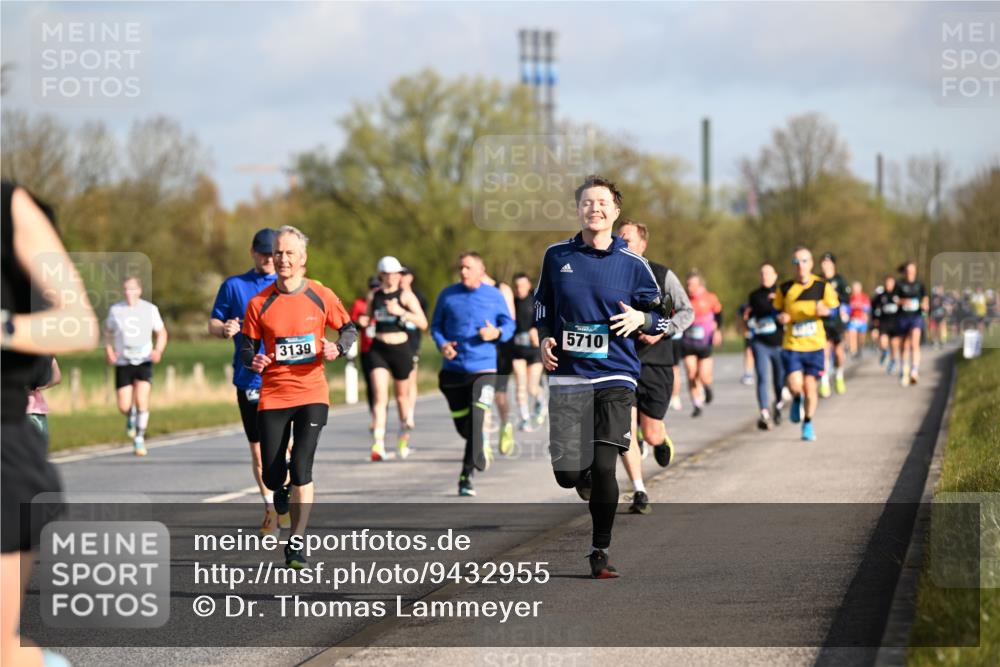 12.04.2026 - 45. Internationalen Wilhelmsburger Insellauf Dr. Thomas Lammeyer http://msf.ph/oto/9432955 12.04.2026 09:16:35 Laufen 3139, 5710 meine-sportfotos.de