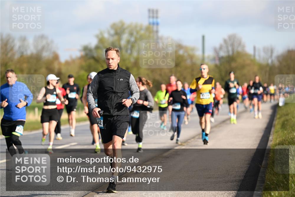 12.04.2026 - 45. Internationalen Wilhelmsburger Insellauf Dr. Thomas Lammeyer http://msf.ph/oto/9432975 12.04.2026 09:16:38 Laufen 42 meine-sportfotos.de