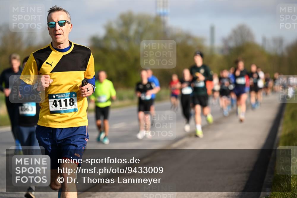 12.04.2026 - 45. Internationalen Wilhelmsburger Insellauf Dr. Thomas Lammeyer http://msf.ph/oto/9433009 12.04.2026 09:16:44 Laufen 4963, 4118 meine-sportfotos.de