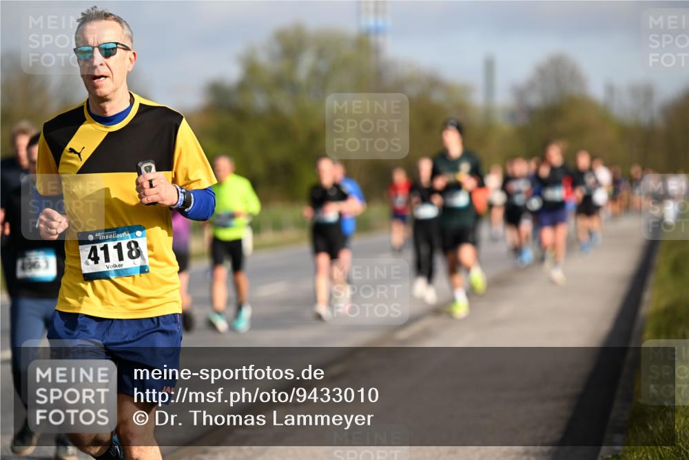 12.04.2026 - 45. Internationalen Wilhelmsburger Insellauf Dr. Thomas Lammeyer http://msf.ph/oto/9433010 12.04.2026 09:16:44 Laufen 4118 meine-sportfotos.de