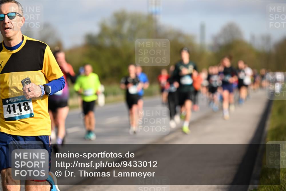 12.04.2026 - 45. Internationalen Wilhelmsburger Insellauf Dr. Thomas Lammeyer http://msf.ph/oto/9433012 12.04.2026 09:16:44 Laufen 45, 4118 meine-sportfotos.de