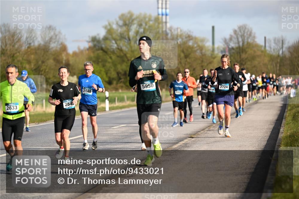 12.04.2026 - 45. Internationalen Wilhelmsburger Insellauf Dr. Thomas Lammeyer http://msf.ph/oto/9433021 12.04.2026 09:16:47 Laufen 2633, 284, 000000, 2148, 5950, 5050, 2724 meine-sportfotos.de