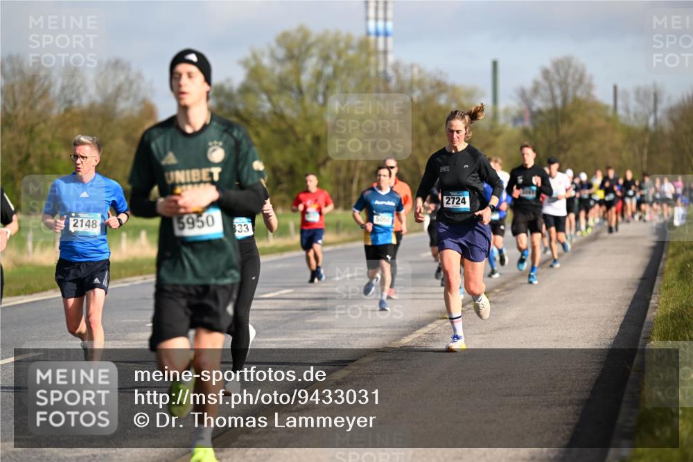 12.04.2026 - 45. Internationalen Wilhelmsburger Insellauf Dr. Thomas Lammeyer http://msf.ph/oto/9433031 12.04.2026 09:16:49 Laufen 2148, 5950, 2724, 5050, 833 meine-sportfotos.de