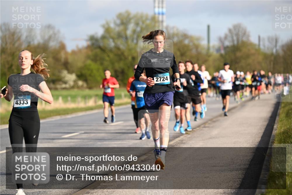 12.04.2026 - 45. Internationalen Wilhelmsburger Insellauf Dr. Thomas Lammeyer http://msf.ph/oto/9433040 12.04.2026 09:16:51 Laufen 4333, 2724 meine-sportfotos.de