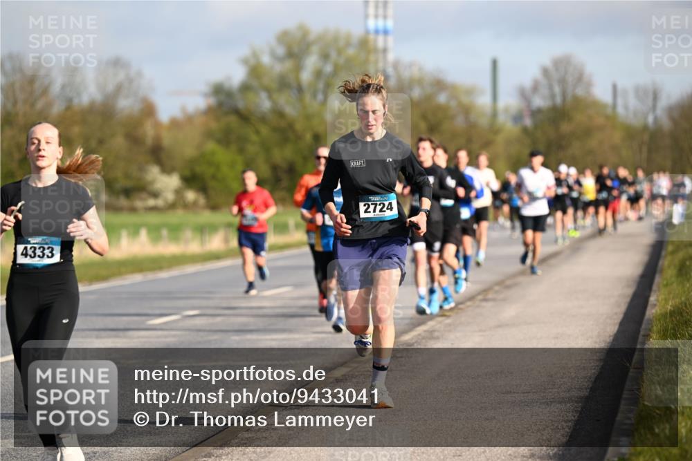 12.04.2026 - 45. Internationalen Wilhelmsburger Insellauf Dr. Thomas Lammeyer http://msf.ph/oto/9433041 12.04.2026 09:16:51 Laufen 4333, 2724 meine-sportfotos.de