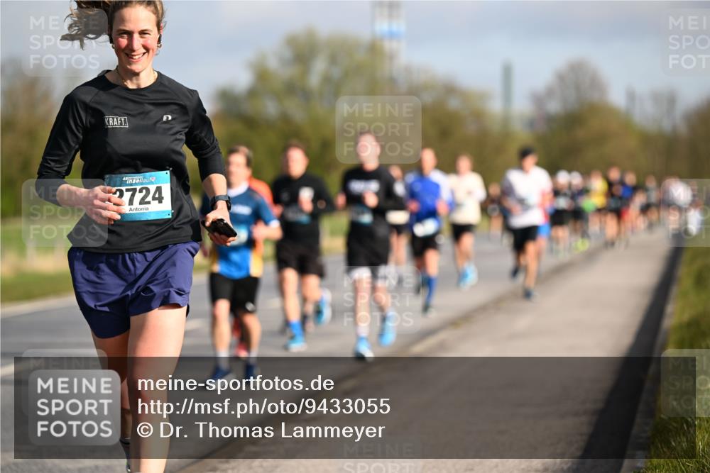 12.04.2026 - 45. Internationalen Wilhelmsburger Insellauf Dr. Thomas Lammeyer http://msf.ph/oto/9433055 12.04.2026 09:16:53 Laufen 2724 meine-sportfotos.de
