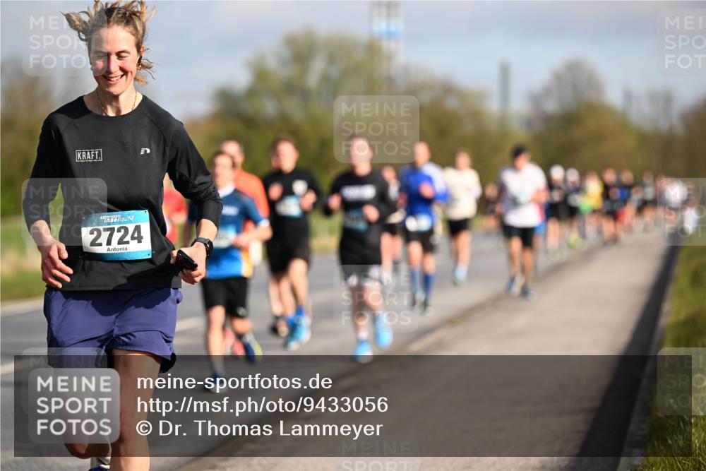 12.04.2026 - 45. Internationalen Wilhelmsburger Insellauf Dr. Thomas Lammeyer http://msf.ph/oto/9433056 12.04.2026 09:16:53 Laufen 2724 meine-sportfotos.de