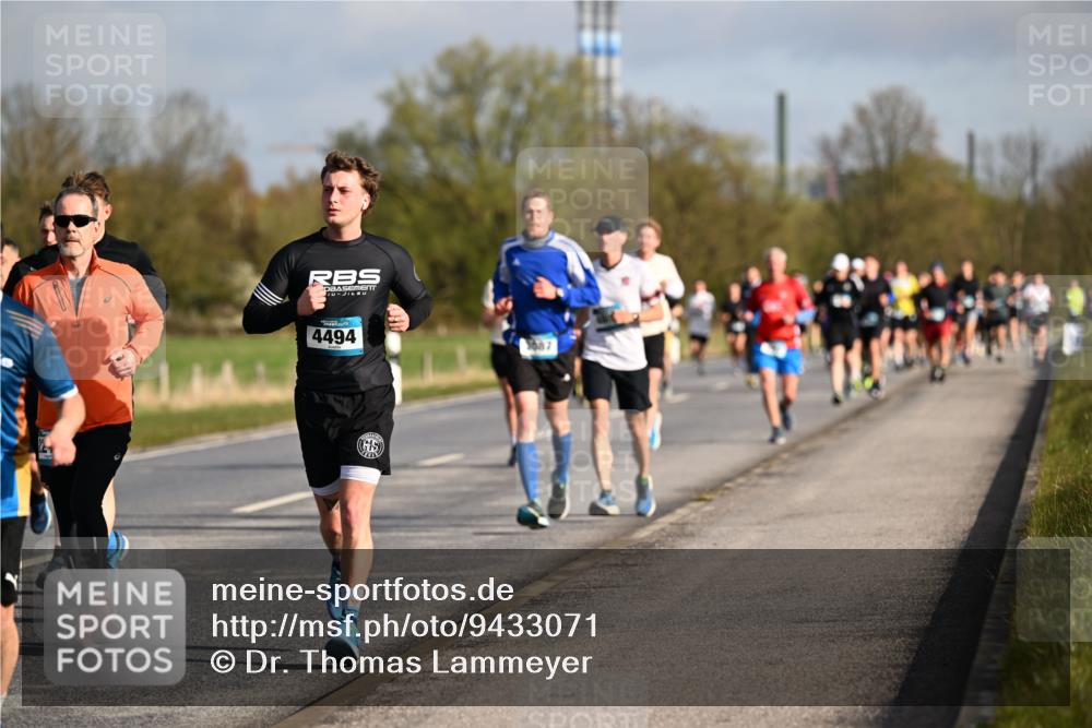12.04.2026 - 45. Internationalen Wilhelmsburger Insellauf Dr. Thomas Lammeyer http://msf.ph/oto/9433071 12.04.2026 09:16:56 Laufen 4494 meine-sportfotos.de