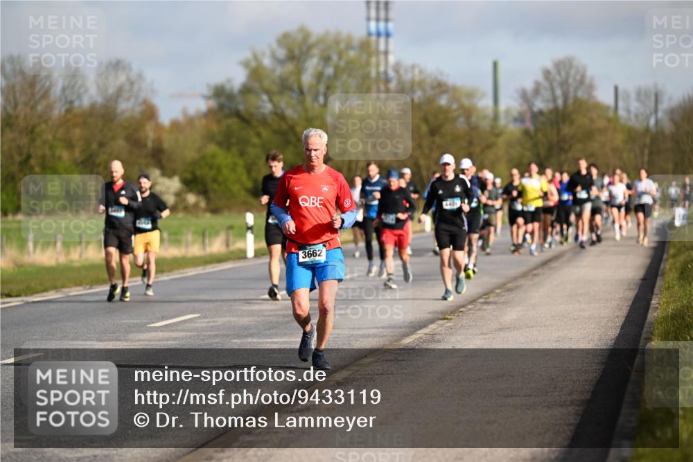 12.04.2026 - 45. Internationalen Wilhelmsburger Insellauf Dr. Thomas Lammeyer http://msf.ph/oto/9433119 12.04.2026 09:17:03 Laufen 4401, 3662 meine-sportfotos.de