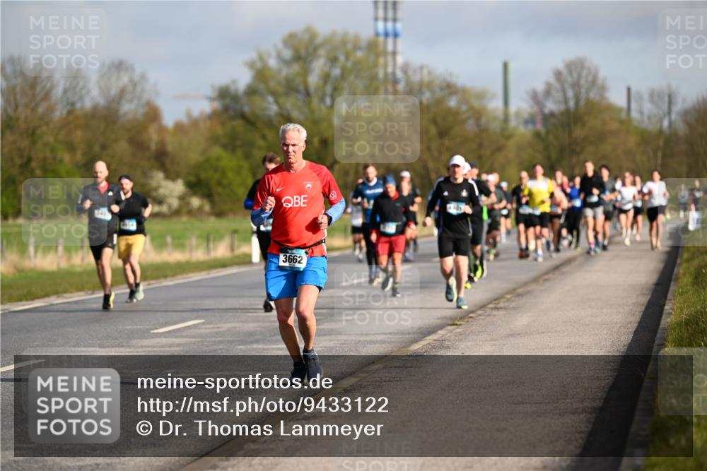 12.04.2026 - 45. Internationalen Wilhelmsburger Insellauf Dr. Thomas Lammeyer http://msf.ph/oto/9433122 12.04.2026 09:17:04 Laufen 3662 meine-sportfotos.de