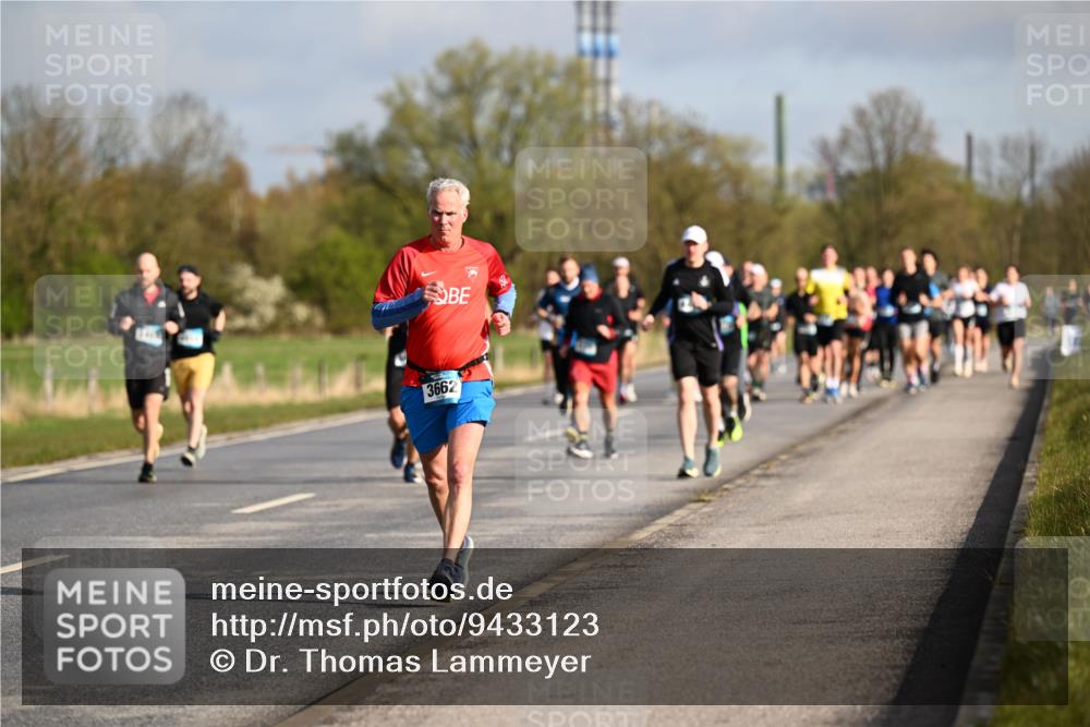 12.04.2026 - 45. Internationalen Wilhelmsburger Insellauf Dr. Thomas Lammeyer http://msf.ph/oto/9433123 12.04.2026 09:17:04 Laufen 3662 meine-sportfotos.de