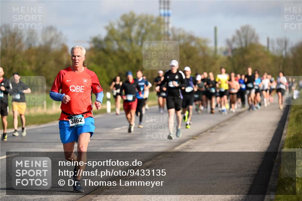 12.04.2026 - 45. Internationalen Wilhelmsburger Insellauf Dr. Thomas Lammeyer http://msf.ph/oto/9433135 12.04.2026 09:17:05 Laufen 3662 meine-sportfotos.de