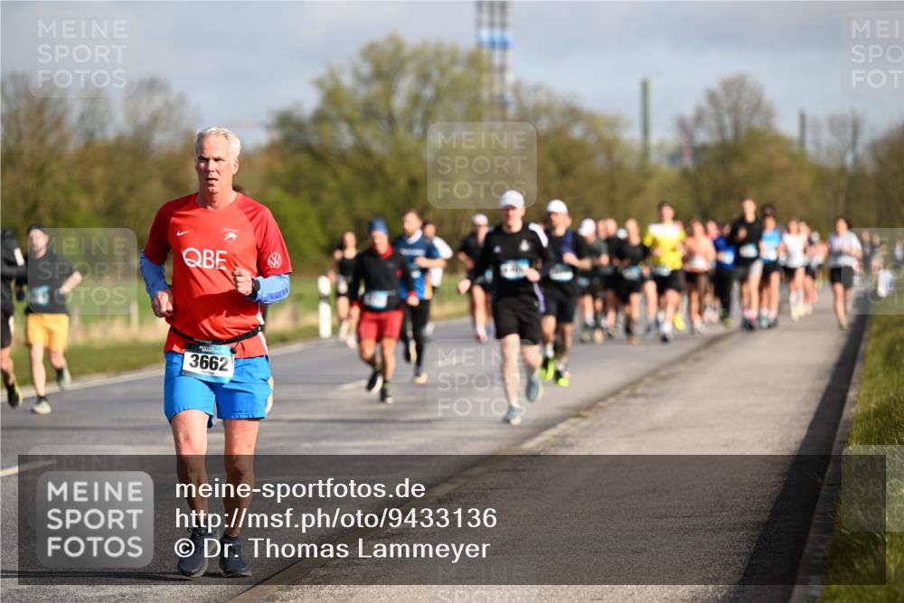12.04.2026 - 45. Internationalen Wilhelmsburger Insellauf Dr. Thomas Lammeyer http://msf.ph/oto/9433136 12.04.2026 09:17:06 Laufen 3662 meine-sportfotos.de