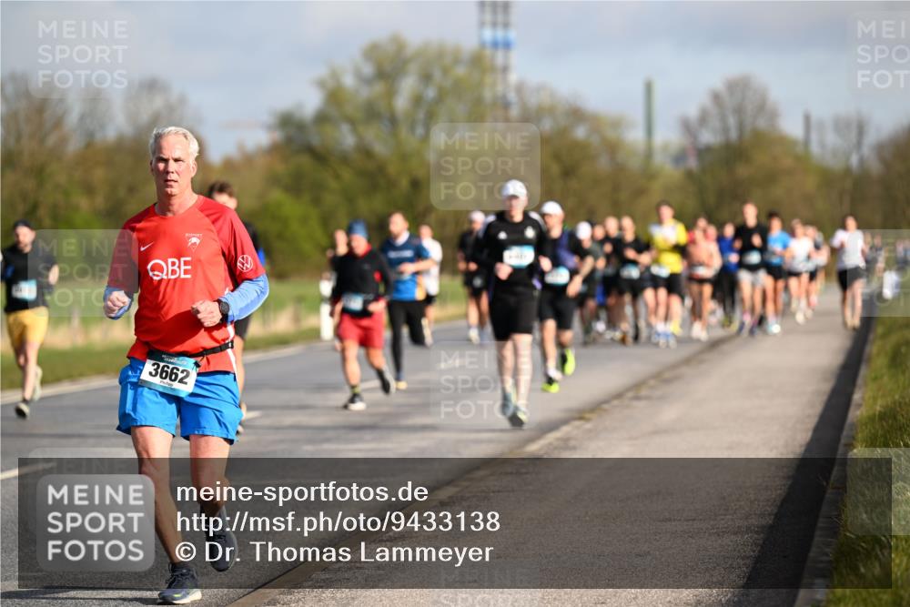 12.04.2026 - 45. Internationalen Wilhelmsburger Insellauf Dr. Thomas Lammeyer http://msf.ph/oto/9433138 12.04.2026 09:17:06 Laufen 3662 meine-sportfotos.de