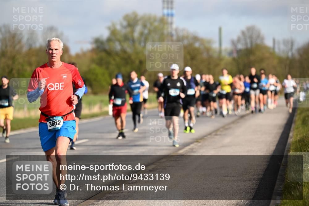 12.04.2026 - 45. Internationalen Wilhelmsburger Insellauf Dr. Thomas Lammeyer http://msf.ph/oto/9433139 12.04.2026 09:17:06 Laufen 4, 3662 meine-sportfotos.de