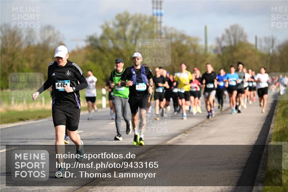 12.04.2026 - 45. Internationalen Wilhelmsburger Insellauf Dr. Thomas Lammeyer http://msf.ph/oto/9433165 12.04.2026 09:17:10 Laufen 440, 2379 meine-sportfotos.de