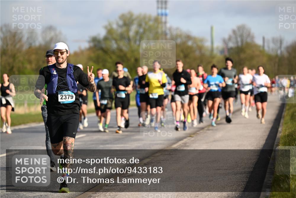 12.04.2026 - 45. Internationalen Wilhelmsburger Insellauf Dr. Thomas Lammeyer http://msf.ph/oto/9433183 12.04.2026 09:17:13 Laufen 2379 meine-sportfotos.de