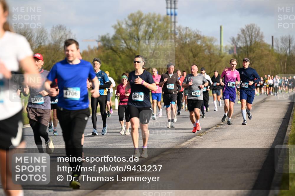 12.04.2026 - 45. Internationalen Wilhelmsburger Insellauf Dr. Thomas Lammeyer http://msf.ph/oto/9433237 12.04.2026 09:17:23 Laufen 5416, 5511, 4706, 4629, 2106, 2105, 2438, 4635 meine-sportfotos.de