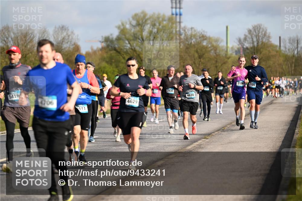 12.04.2026 - 45. Internationalen Wilhelmsburger Insellauf Dr. Thomas Lammeyer http://msf.ph/oto/9433241 12.04.2026 09:17:24 Laufen 5416, 4706, 4629, 511, 5363, 3173, 2438, 4635, 2106, 2105 meine-sportfotos.de