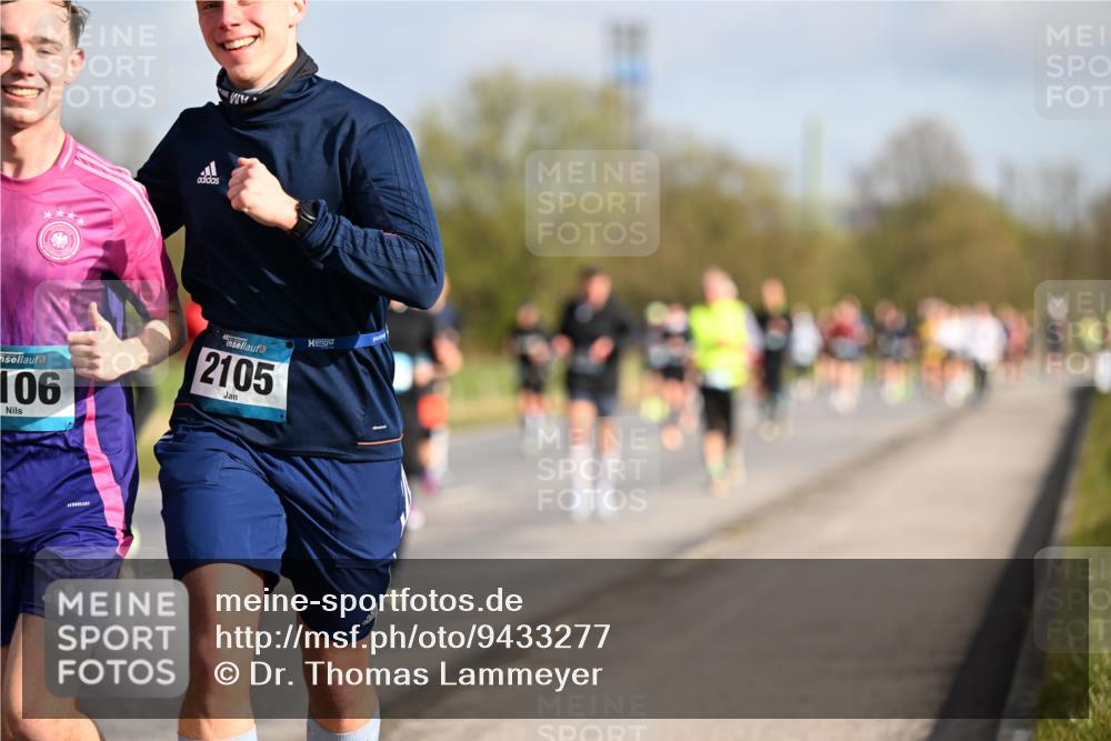 12.04.2026 - 45. Internationalen Wilhelmsburger Insellauf Dr. Thomas Lammeyer http://msf.ph/oto/9433277 12.04.2026 09:17:31 Laufen 106, 2105 meine-sportfotos.de